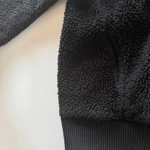ATHLETA-Funnel Neck-Black-Sherpa Pullover- Cozy- Oversized-Athleisure-Women’s XS - Picture 9 of 14